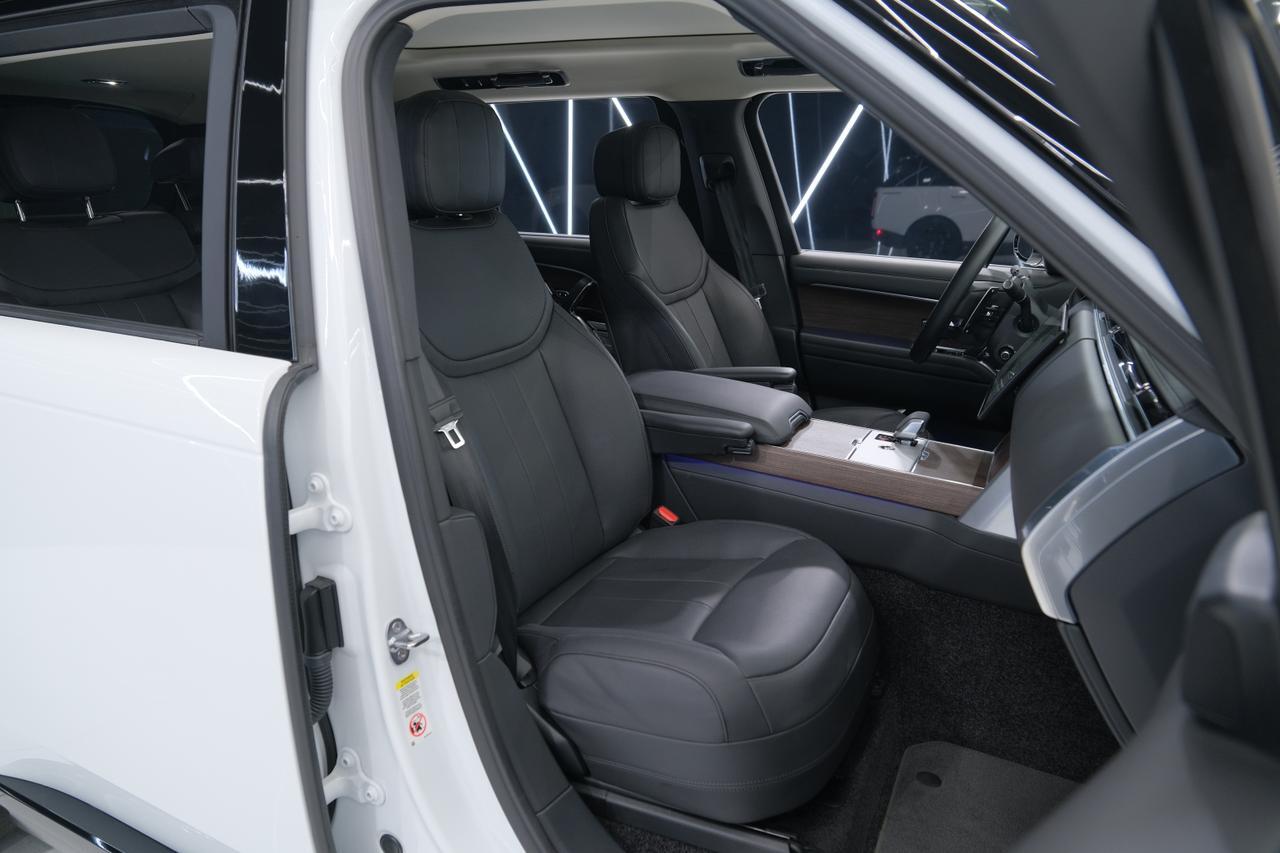 2025 Land Rover Range Rover SE Miami FL