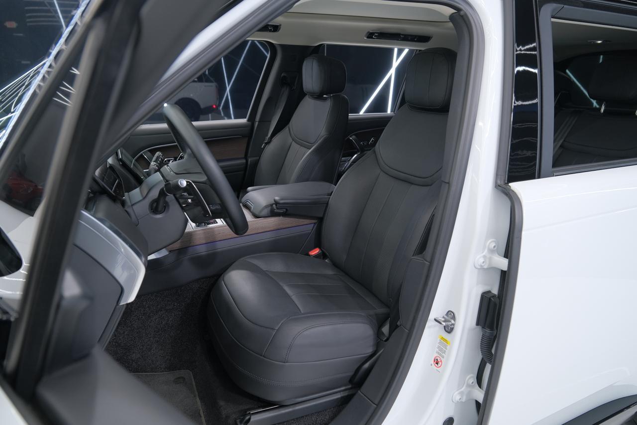 2025 Land Rover Range Rover SE Miami FL