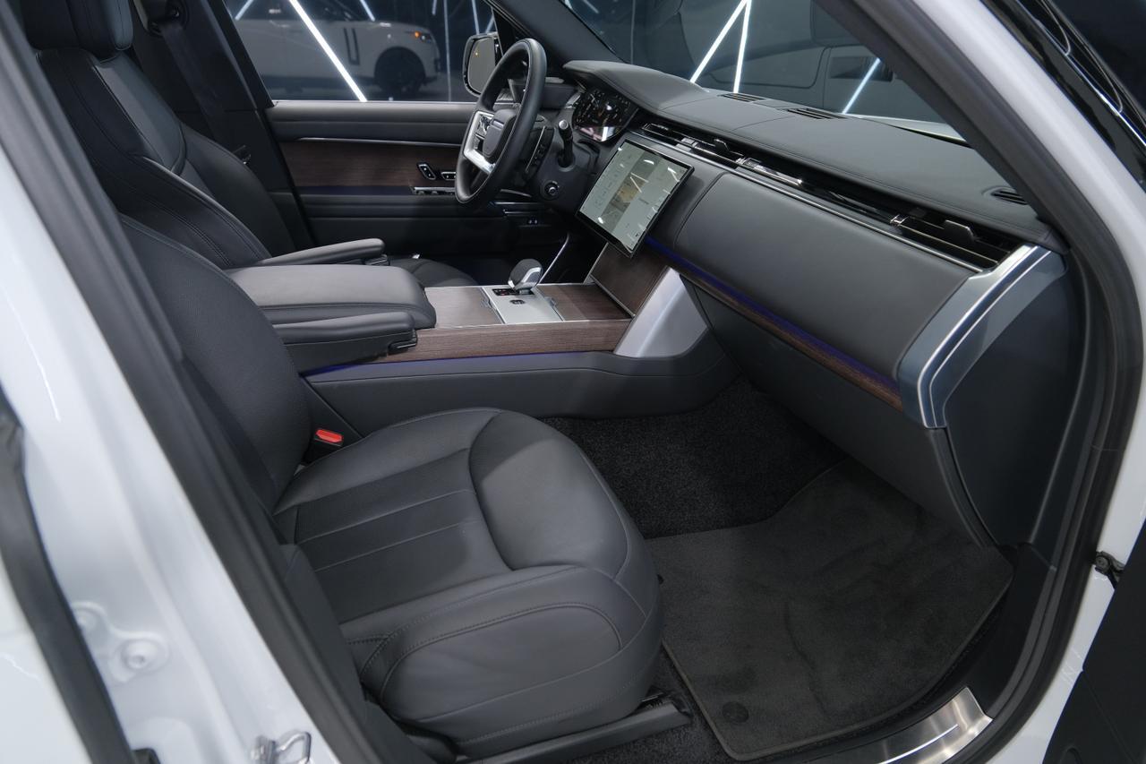 2025 Land Rover Range Rover SE Miami FL