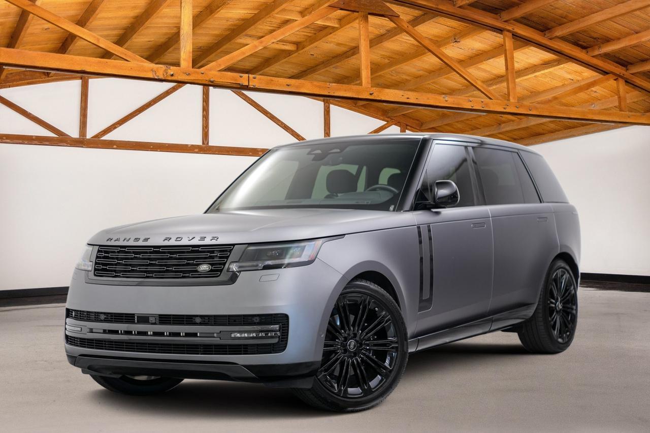 2025 Land Rover Range Rover SE