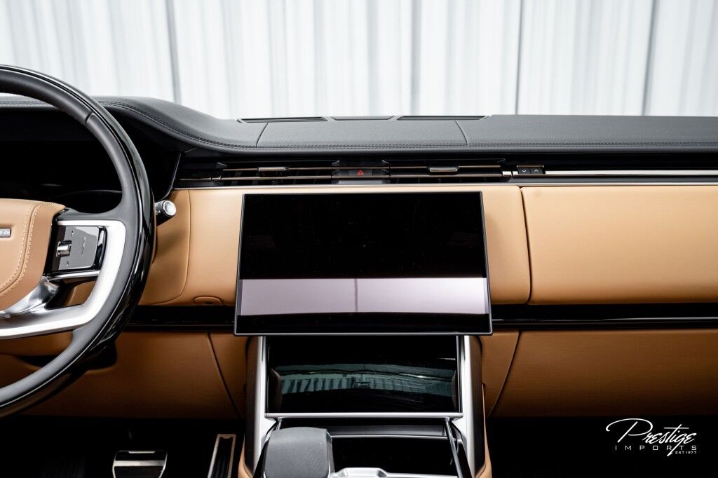 2025 Land Rover Range Rover SE North Miami Beach FL