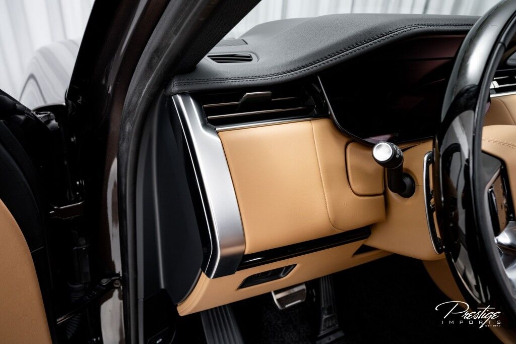 2025 Land Rover Range Rover SE North Miami Beach FL