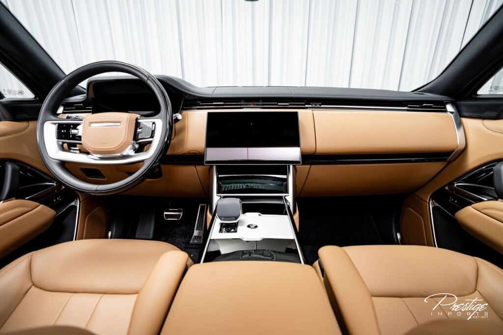 2025 Land Rover Range Rover SE North Miami Beach FL