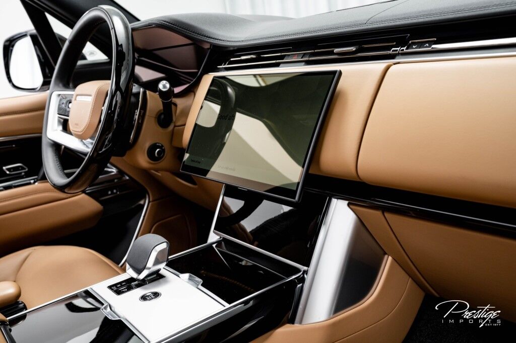 2025 Land Rover Range Rover SE North Miami Beach FL