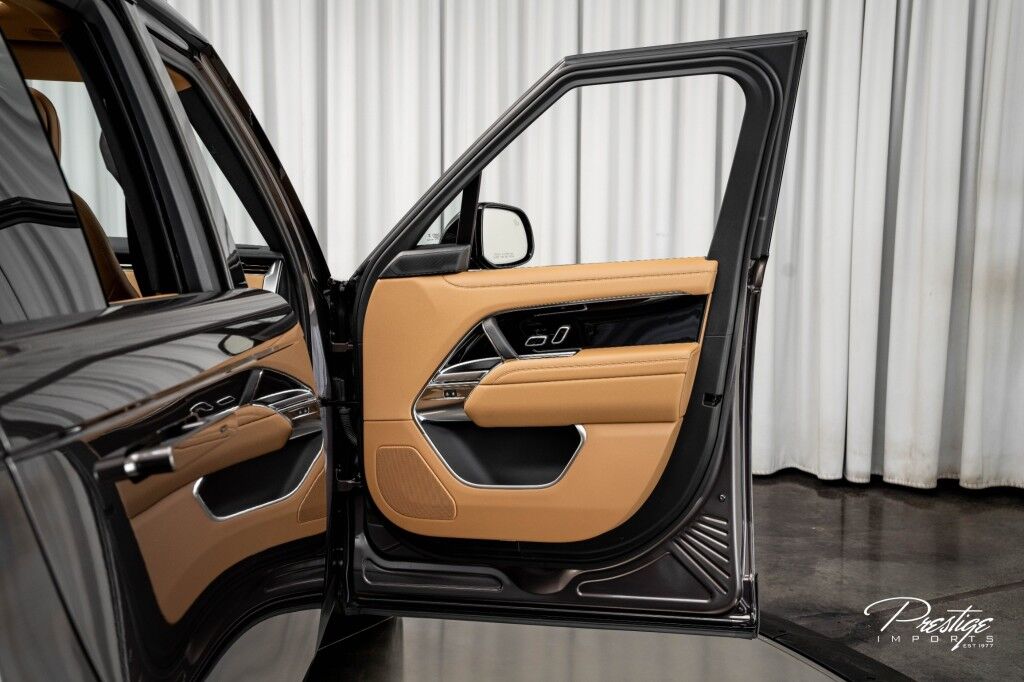 2025 Land Rover Range Rover SE North Miami Beach FL