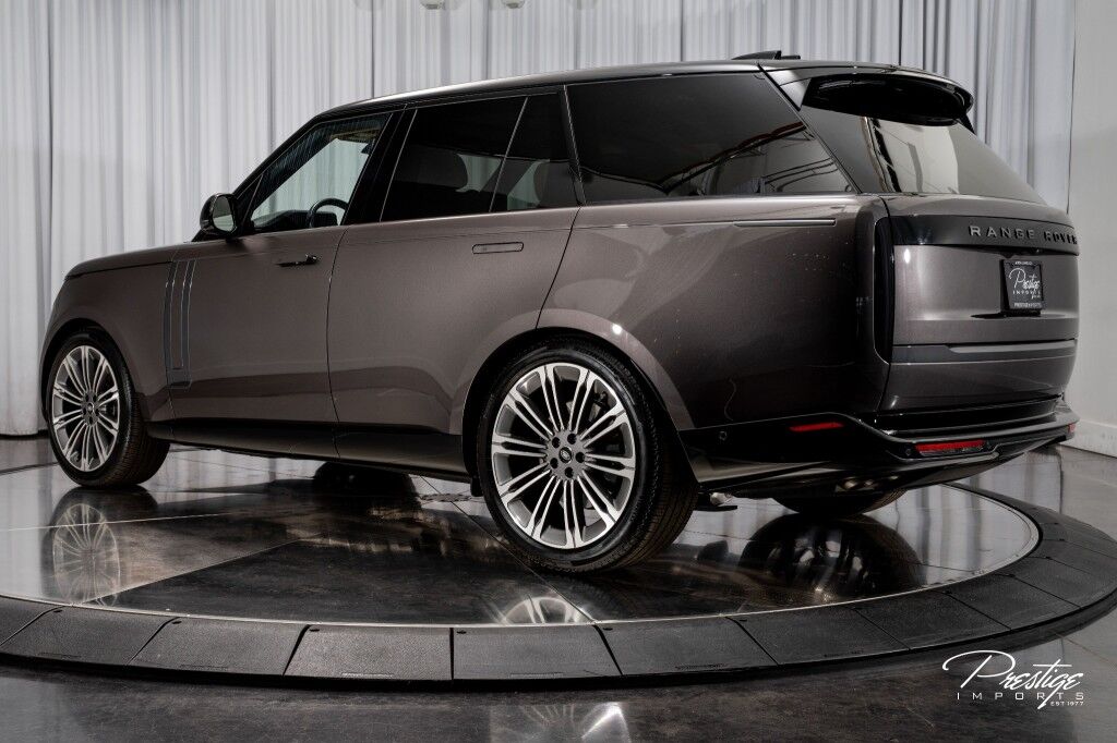 2025 Land Rover Range Rover SE North Miami Beach FL