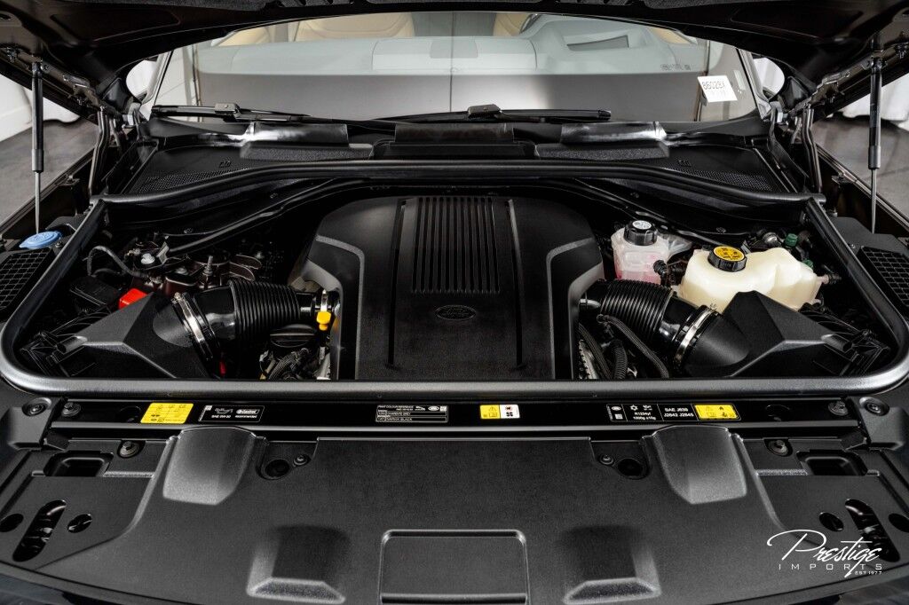 2025 Land Rover Range Rover SE North Miami Beach FL