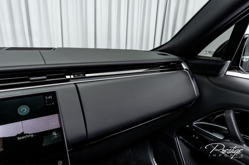 2025 Land Rover Range Rover SE North Miami Beach FL
