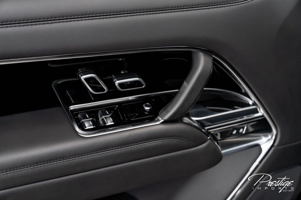 2025 Land Rover Range Rover SE North Miami Beach FL