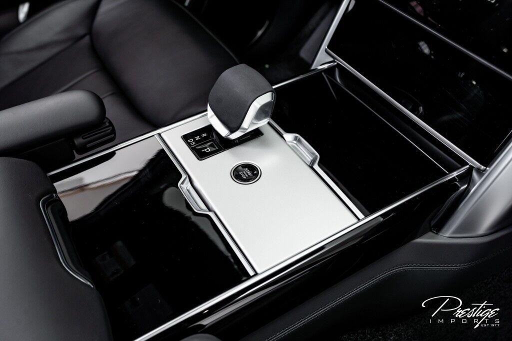 2025 Land Rover Range Rover SE North Miami Beach FL