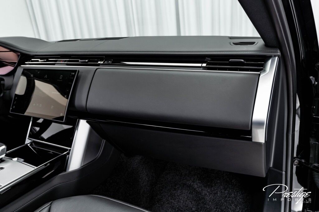 2025 Land Rover Range Rover SE North Miami Beach FL