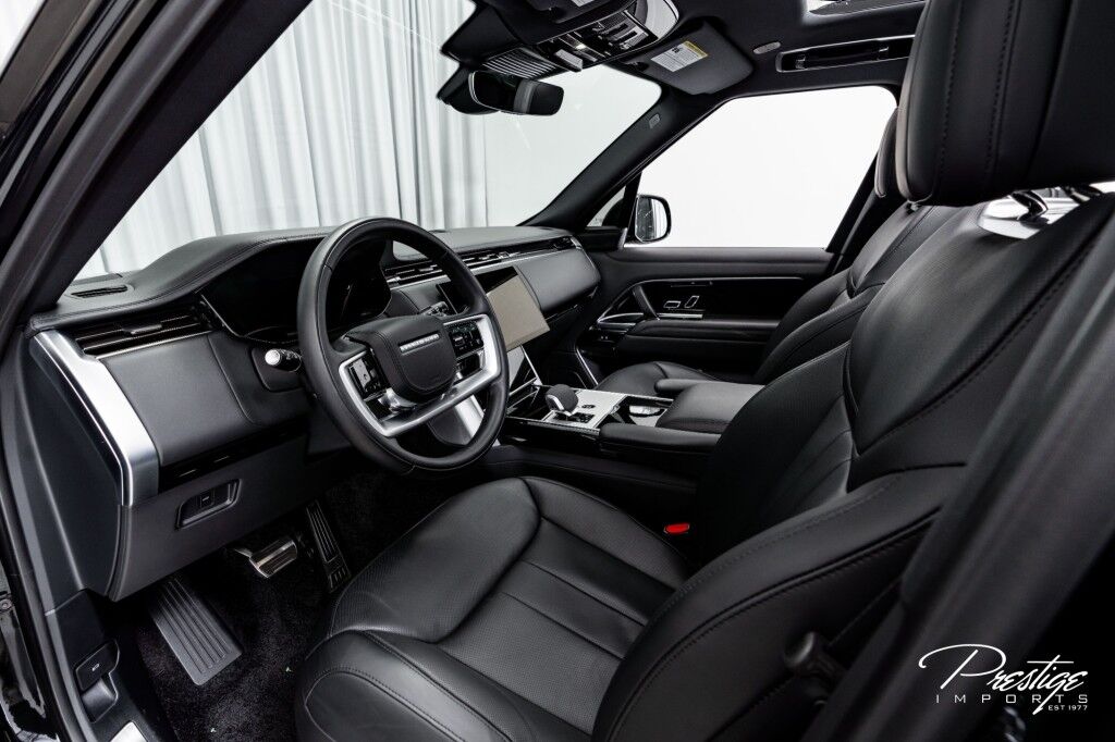 2025 Land Rover Range Rover SE North Miami Beach FL