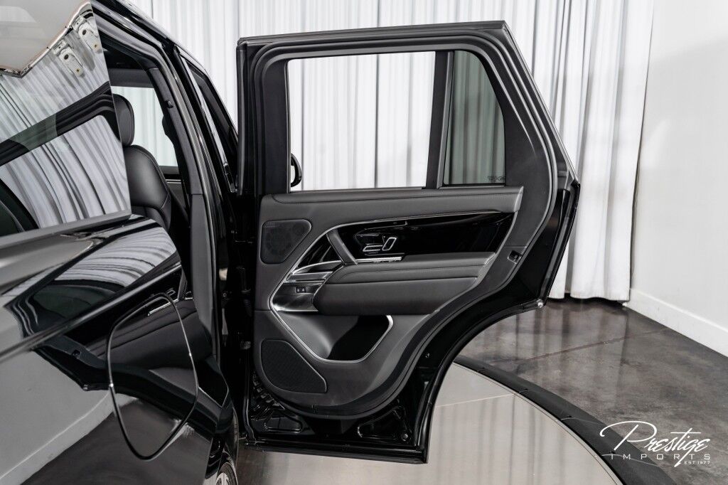 2025 Land Rover Range Rover SE North Miami Beach FL