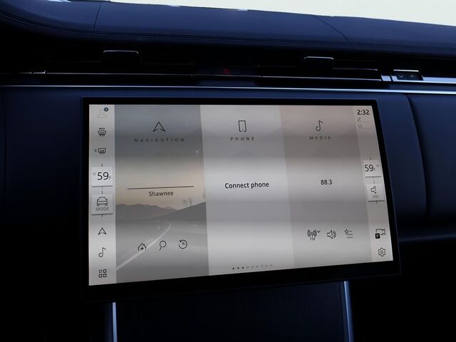 2025 Land Rover Range Rover SE Oshkosh WI