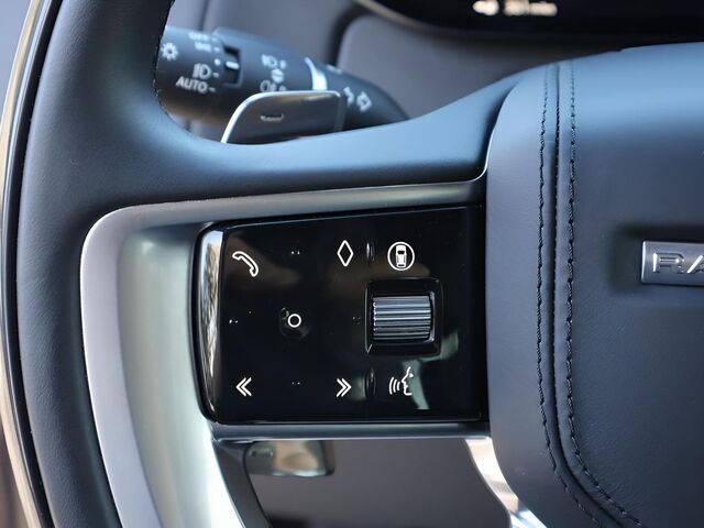 2025 Land Rover Range Rover SE Oshkosh WI