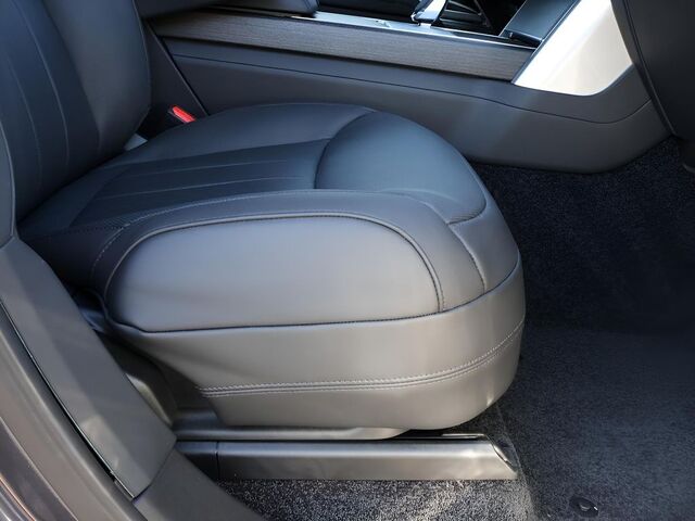 2025 Land Rover Range Rover SE Oshkosh WI