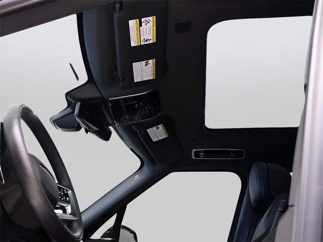 2025 Land Rover Range Rover SE Oshkosh WI