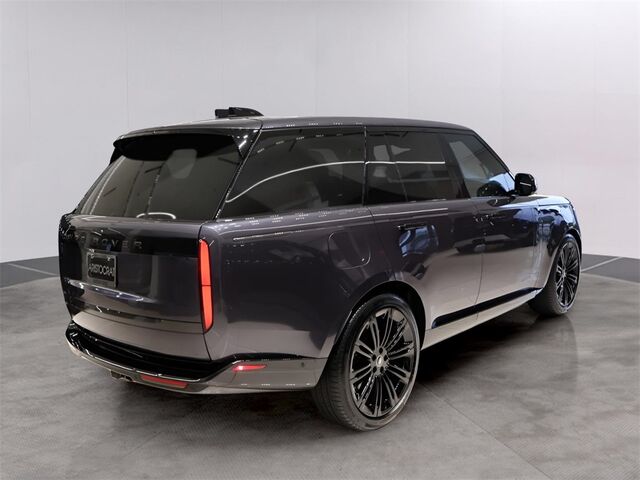 2025 Land Rover Range Rover SE Oshkosh WI