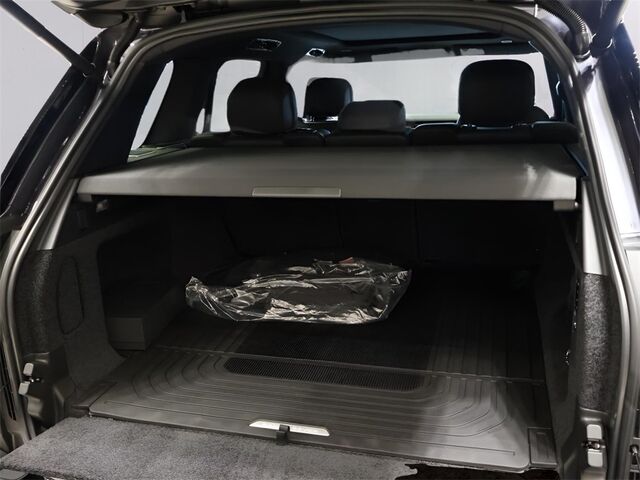 2025 Land Rover Range Rover SE Oshkosh WI