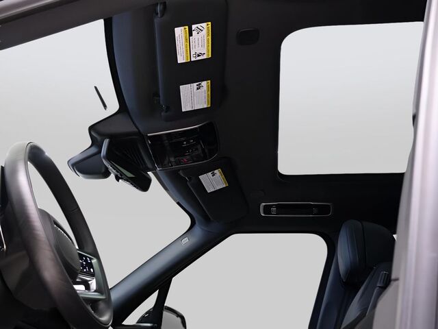 2025 Land Rover Range Rover SE Oshkosh WI