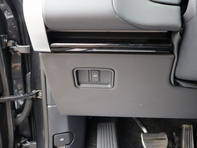 2025 Land Rover Range Rover SE Oshkosh WI