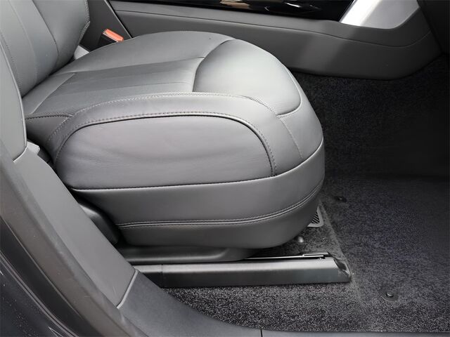 2025 Land Rover Range Rover SE Oshkosh WI