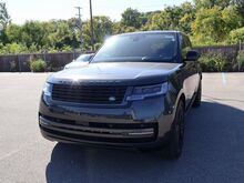 2025_Land Rover_Range Rover_SE_ Oshkosh WI