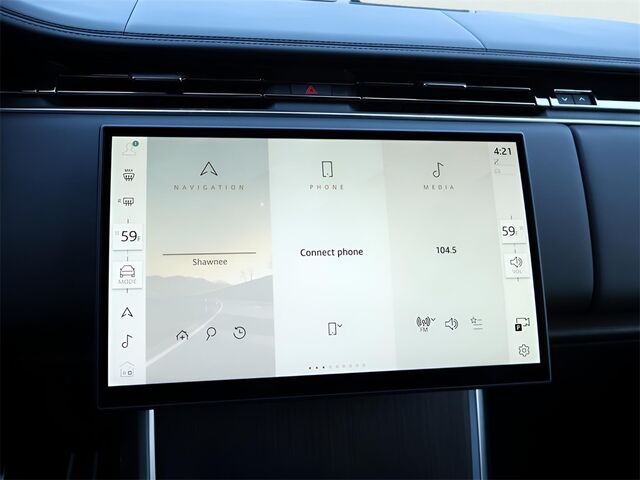 2025 Land Rover Range Rover SE Oshkosh WI