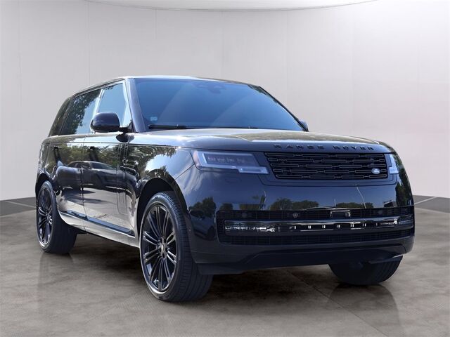 2025 Land Rover Range Rover SE Oshkosh WI