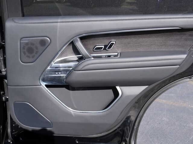 2025 Land Rover Range Rover SE Oshkosh WI