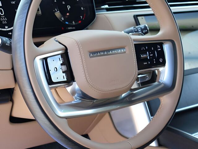 2025 Land Rover Range Rover SE Oshkosh WI