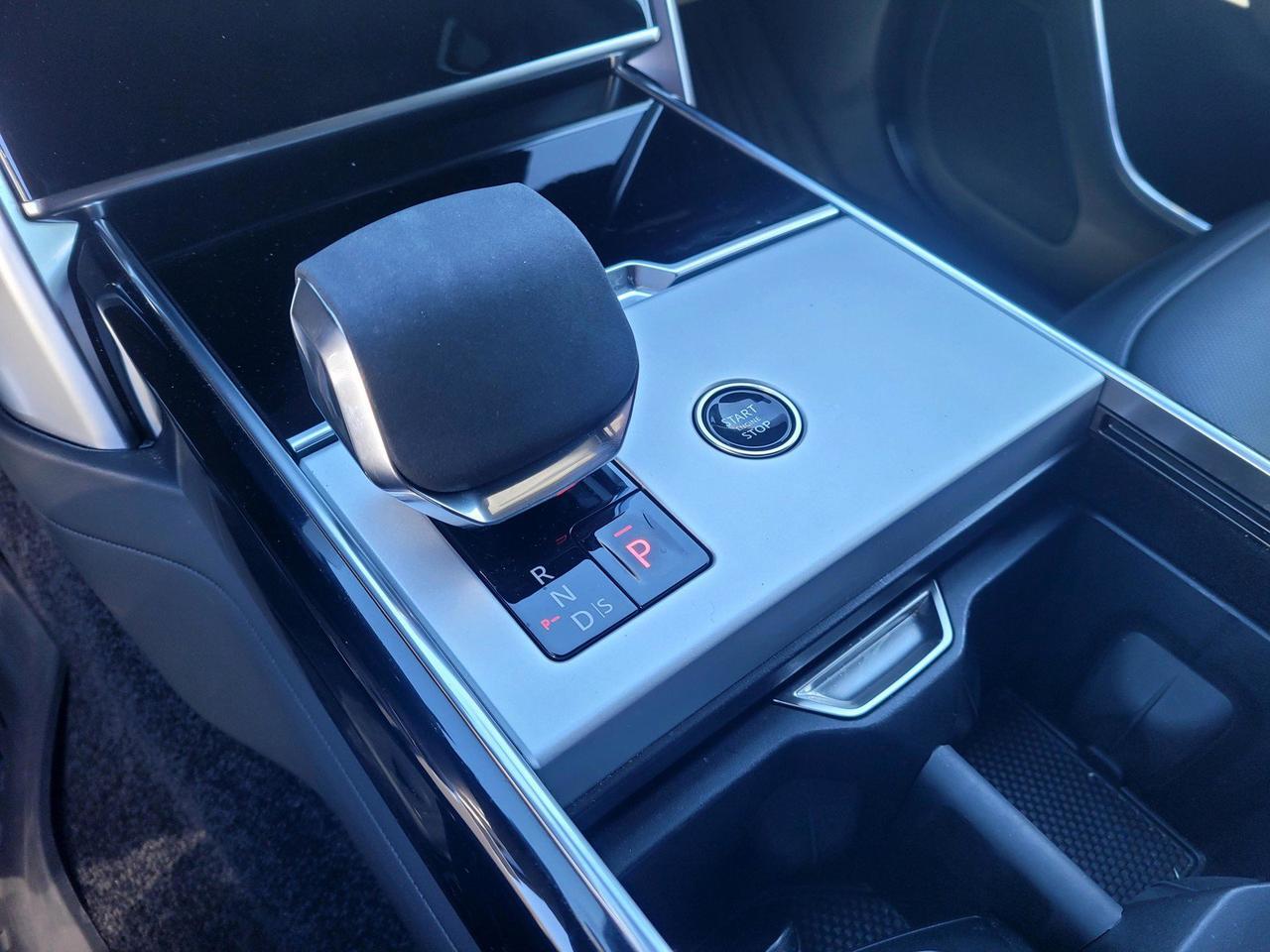 2025 Land Rover Range Rover SE Roseville CA