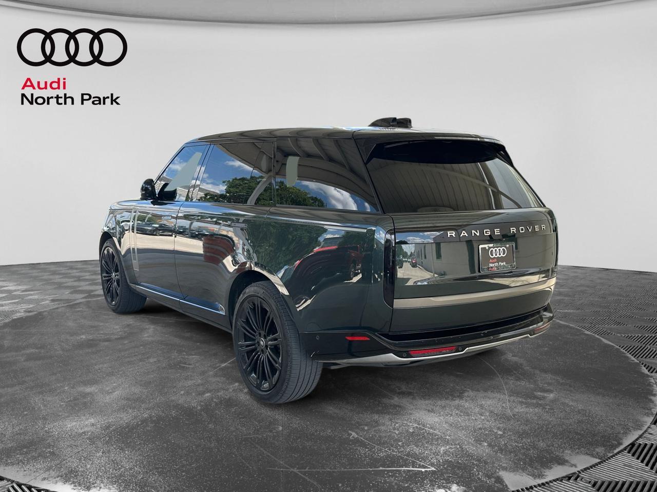 2025 Land Rover Range Rover SE