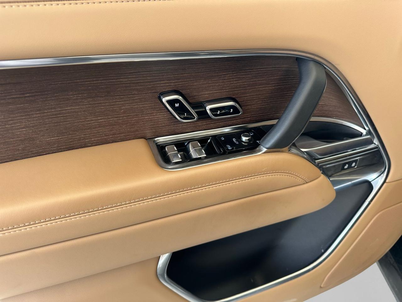 2025 Land Rover Range Rover SE  Selma TX
