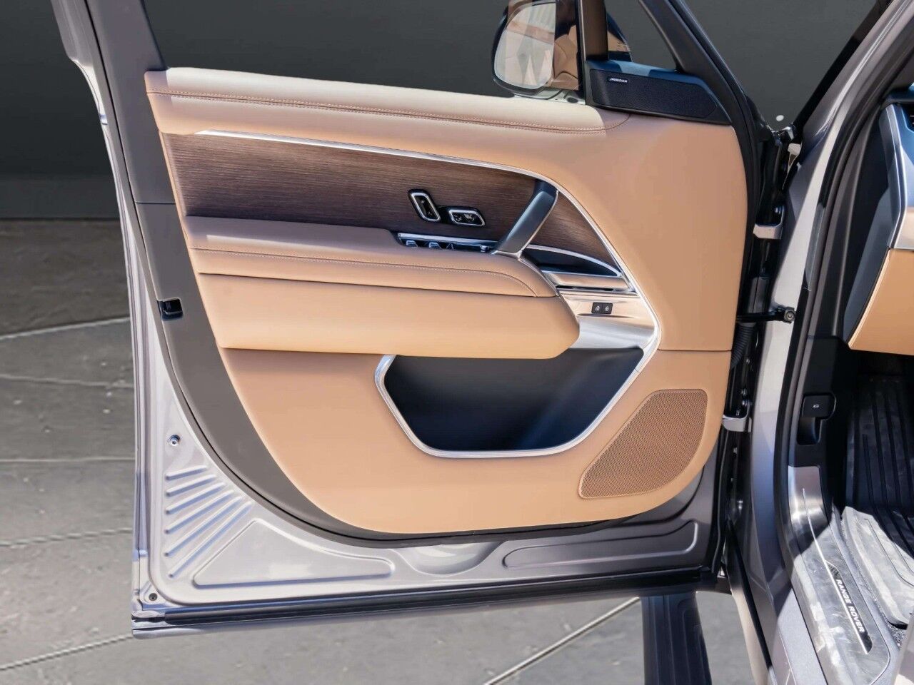 2025 Land Rover Range Rover SE San Antonio TX