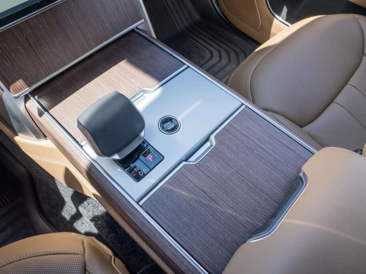 2025 Land Rover Range Rover SE San Antonio TX