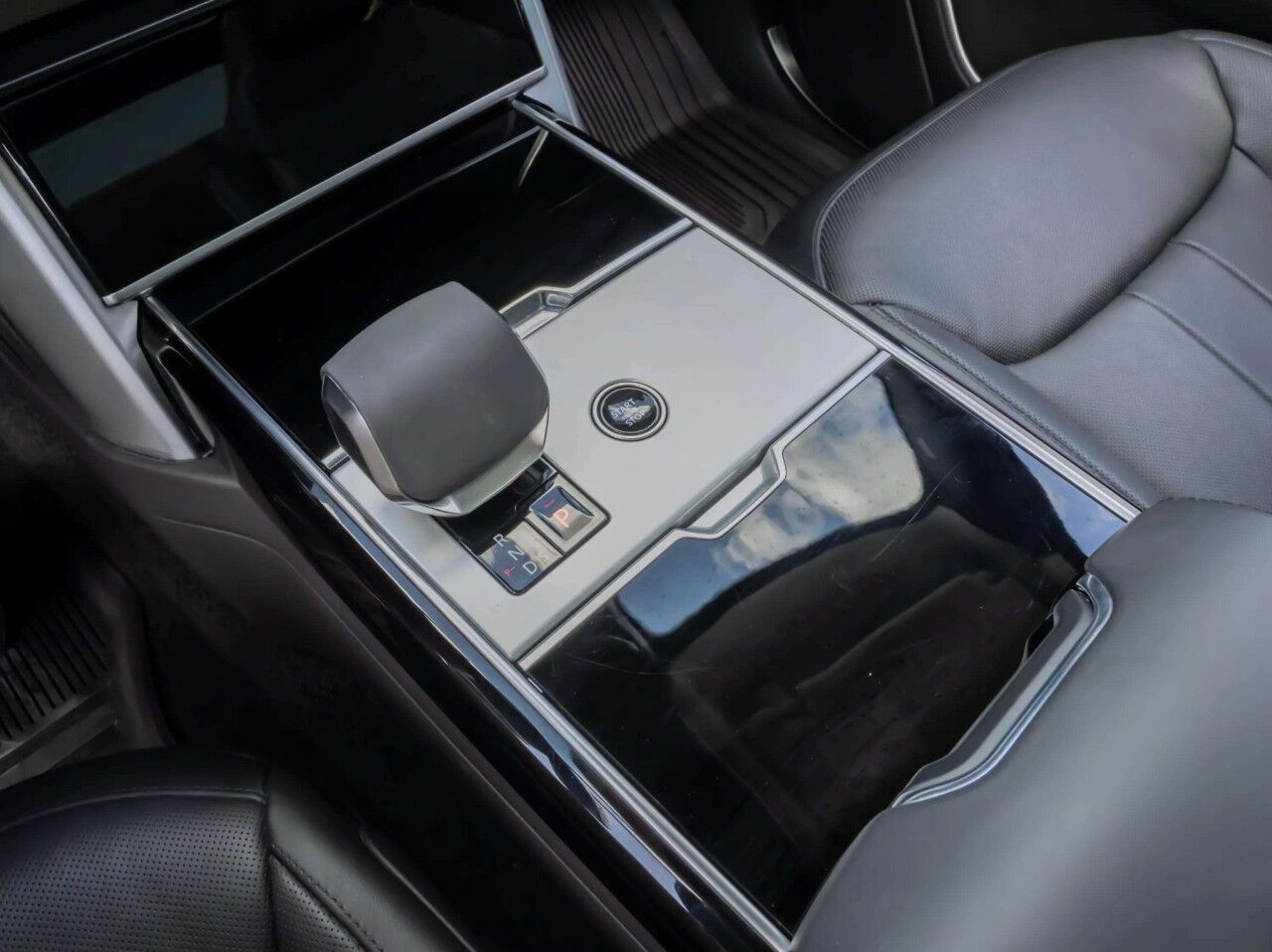2025 Land Rover Range Rover SE San Antonio TX