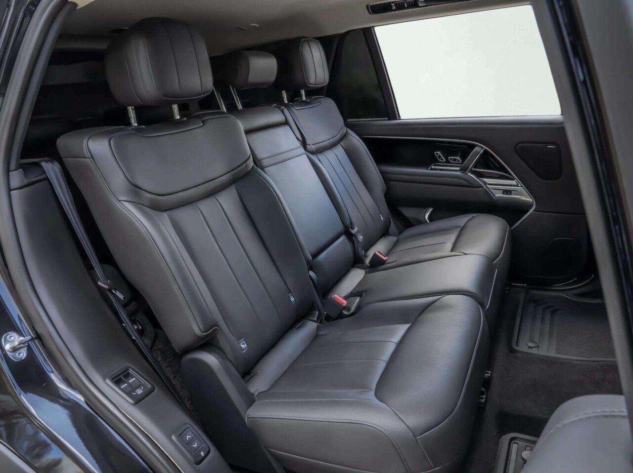 2025 Land Rover Range Rover SE San Antonio TX