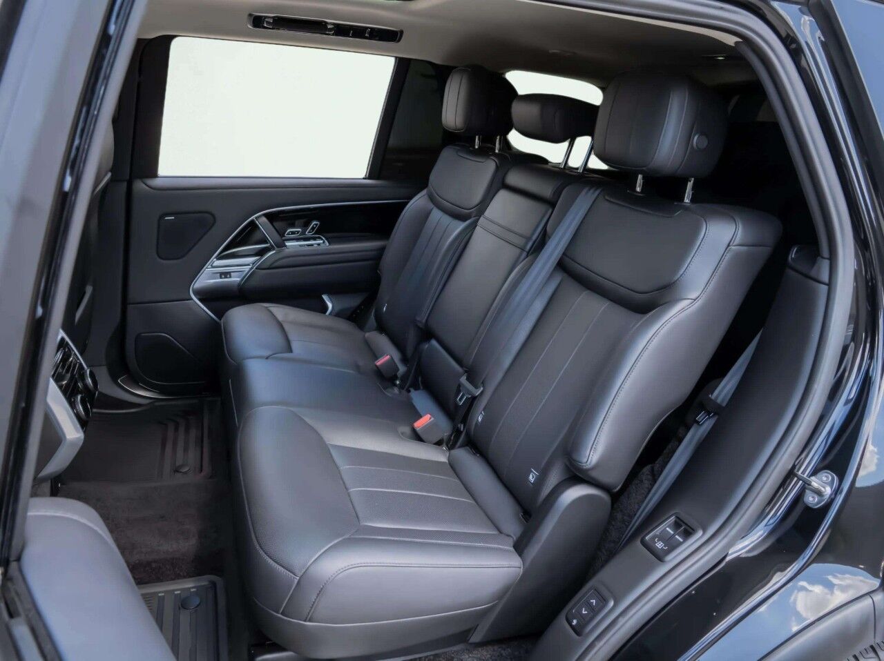 2025 Land Rover Range Rover SE San Antonio TX