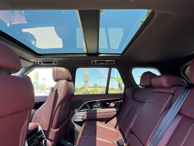 2025 Land Rover Range Rover SE San Juan TX
