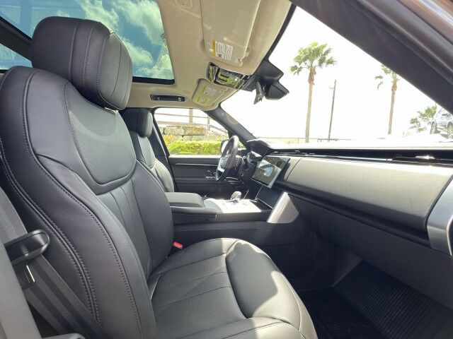 2025 Land Rover Range Rover SE San Juan TX