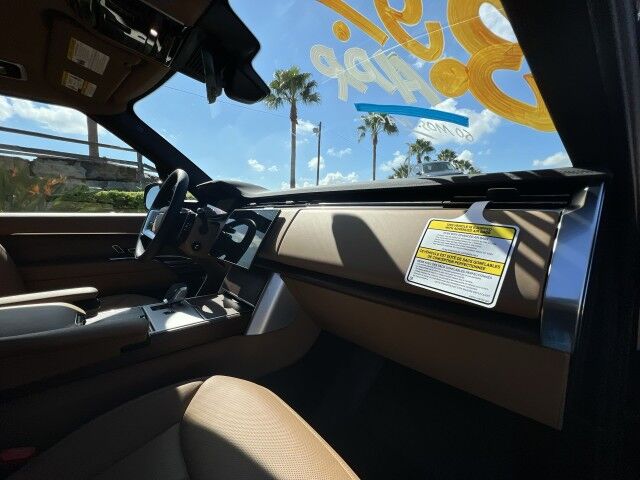 2025 Land Rover Range Rover SE San Juan TX
