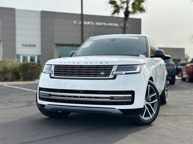 2025 Land Rover Range Rover SE