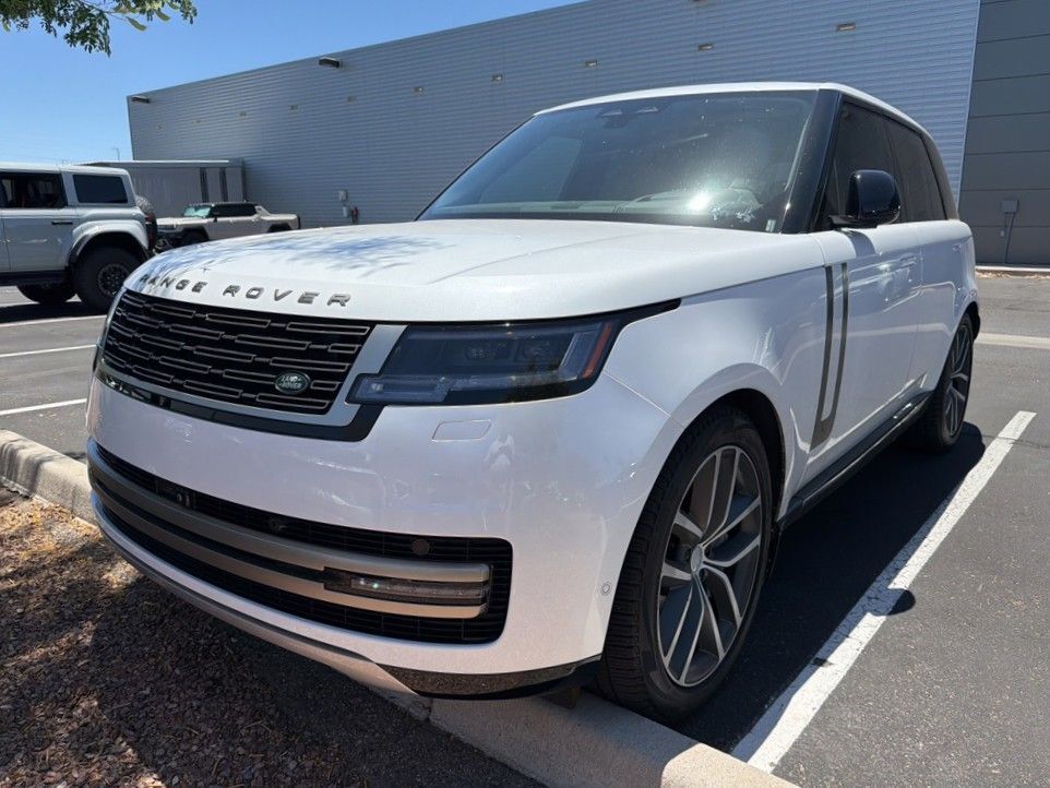 2025 Land Rover Range Rover