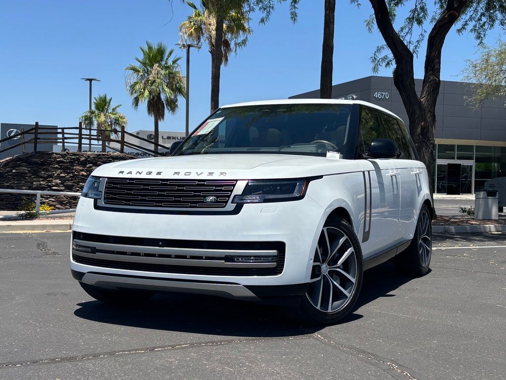2025 Land Rover Range Rover SE