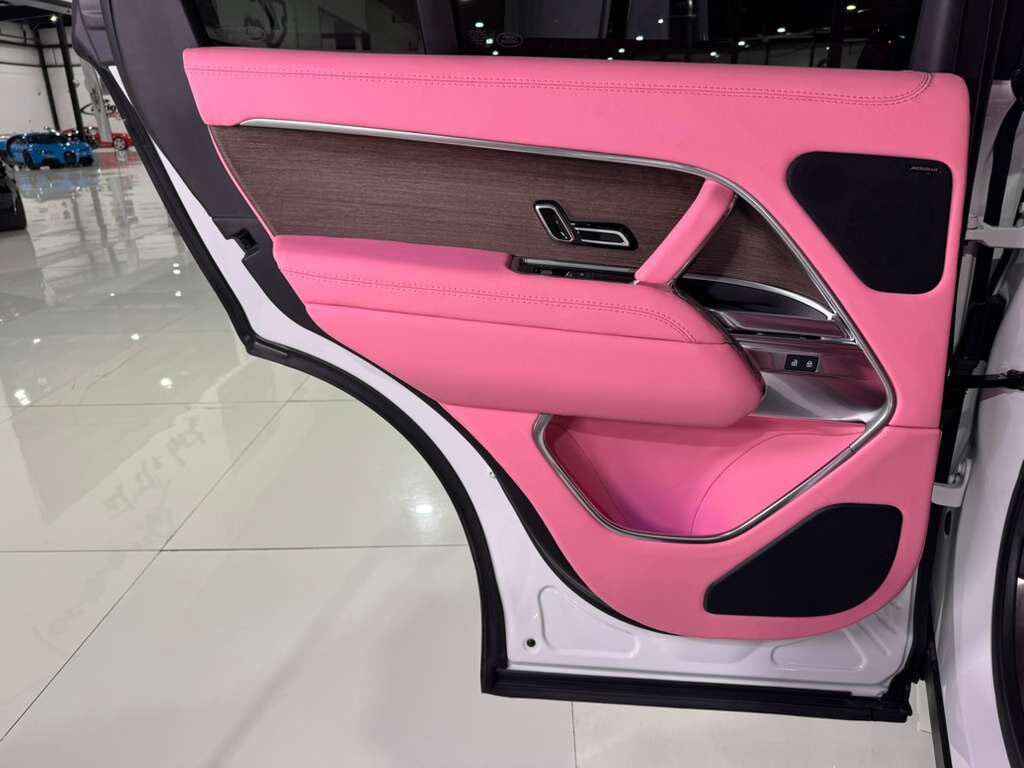 2025 Land Rover Range Rover SE custom interior, Meridian audio system, 360 degree camera system AND MUCH MORE!! Fort Lauderdale FL