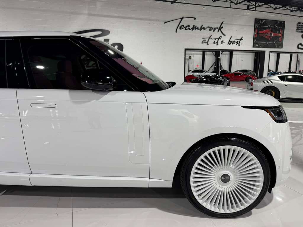 2025 Land Rover Range Rover SE custom interior, Meridian audio system, 360 degree camera system AND MUCH MORE!! Fort Lauderdale FL