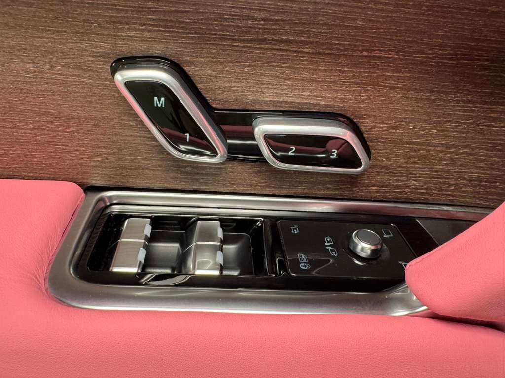 2025 Land Rover Range Rover SE custom interior, Meridian audio system, 360 degree camera system AND MUCH MORE!! Fort Lauderdale FL