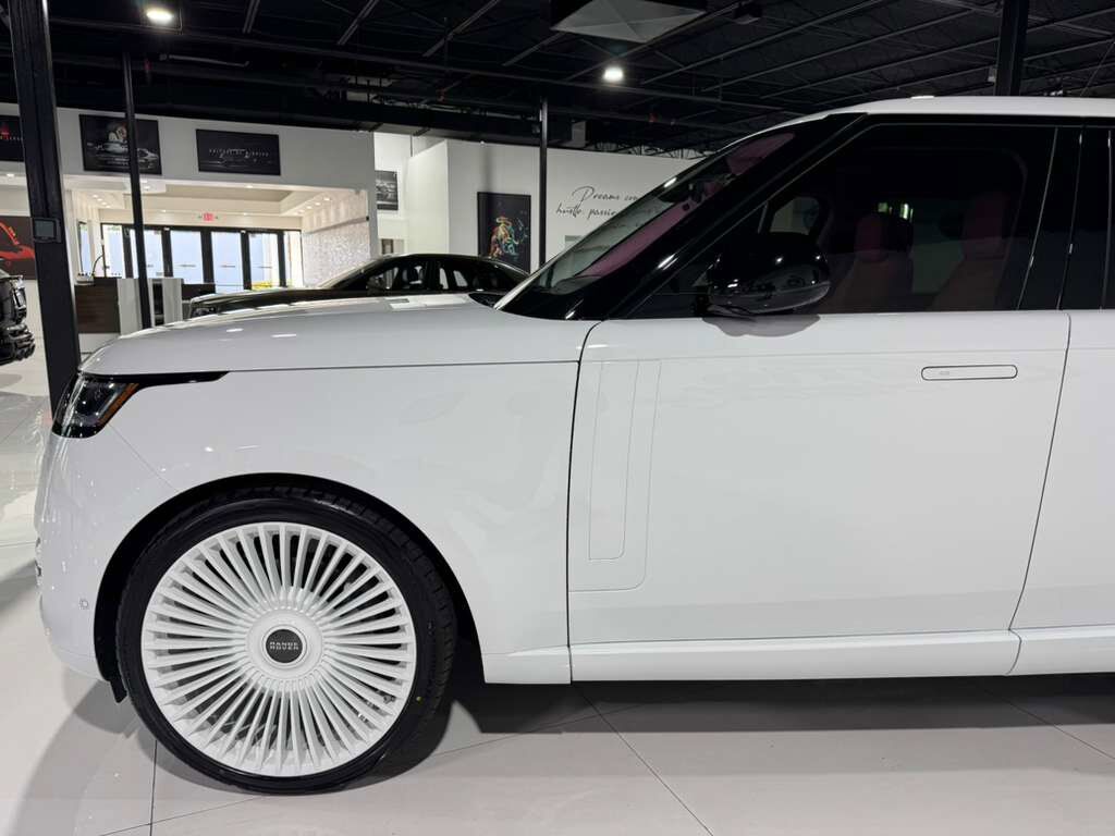 2025 Land Rover Range Rover SE custom interior, Meridian audio system, 360 degree camera system AND MUCH MORE!! Fort Lauderdale FL