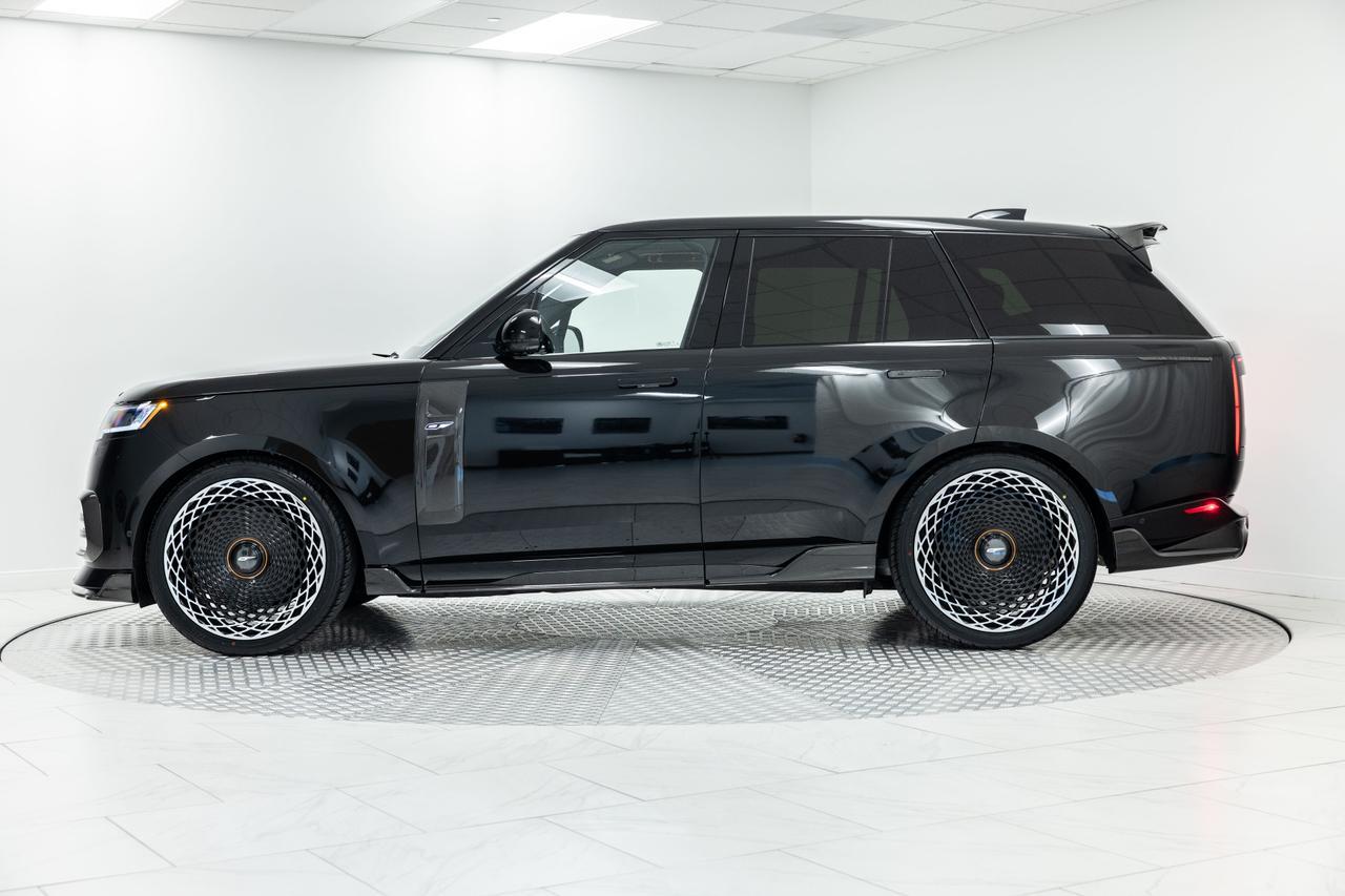 2025 Land Rover Range Rover SE